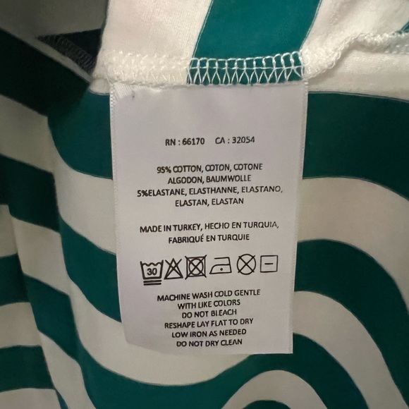 Tops - Picture 5 of 5